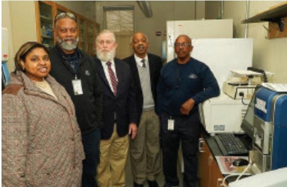 Zeus donates transmission electron microscope to SC State University