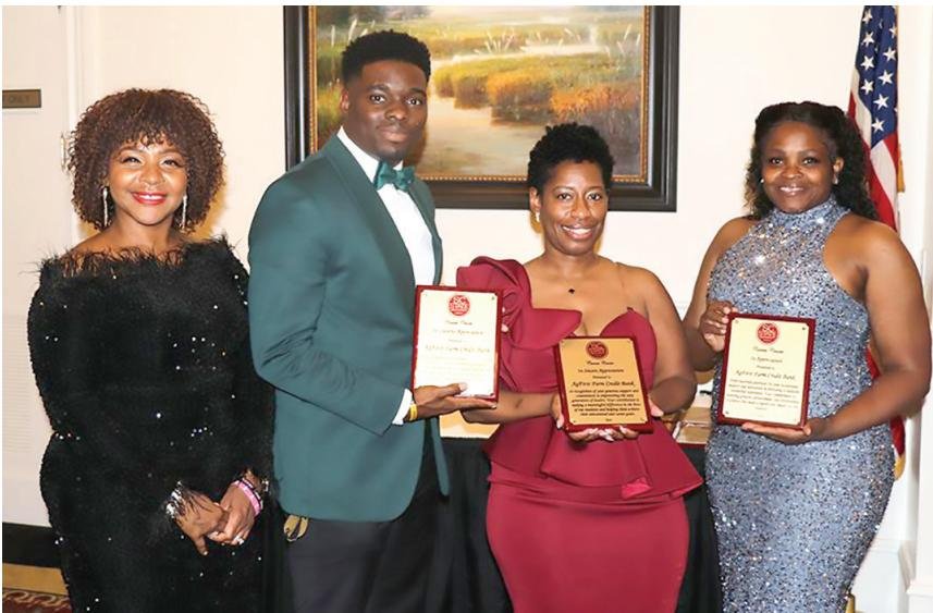 SC State Career Center honors students, employer partners at annual banquet