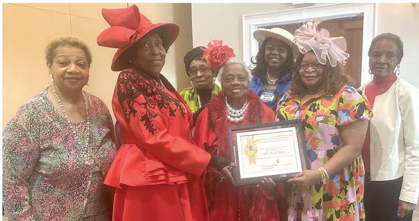 Pouring Tea Society honors Jean Hopkins