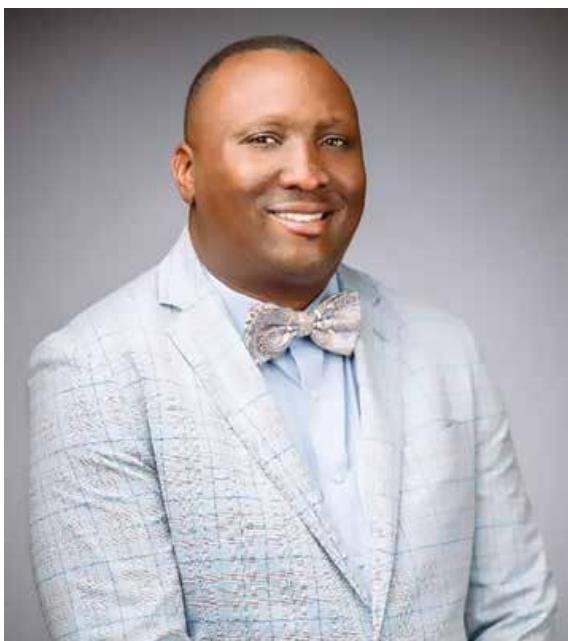 Dr. Walter Curry earn Awards for Contributions in the Arts