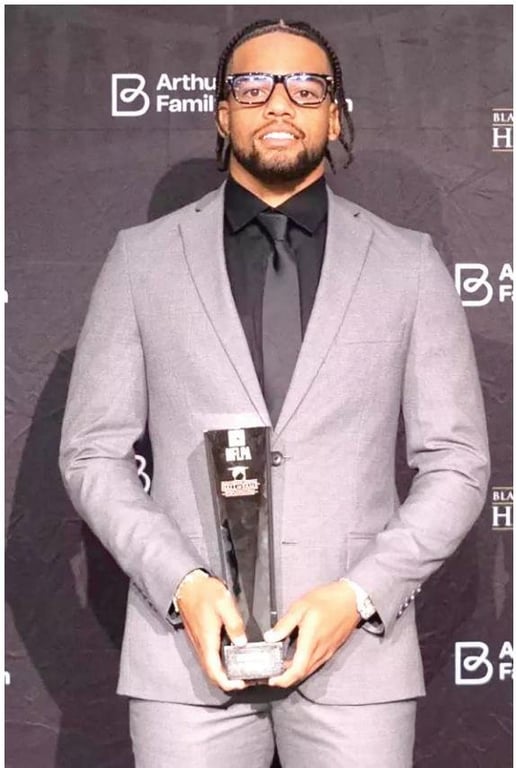 SC State Bulldogs alumnus Cobie Durant named 2025 Black College Football Pro Player of the Year
