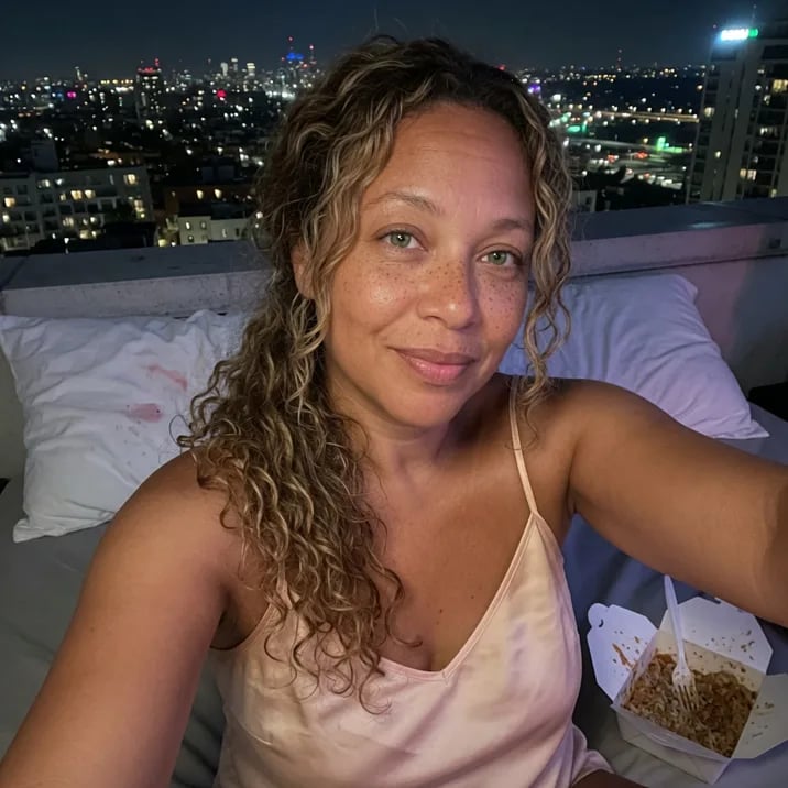 Nia