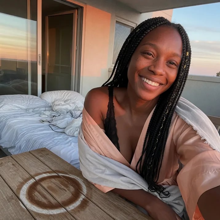 Nia