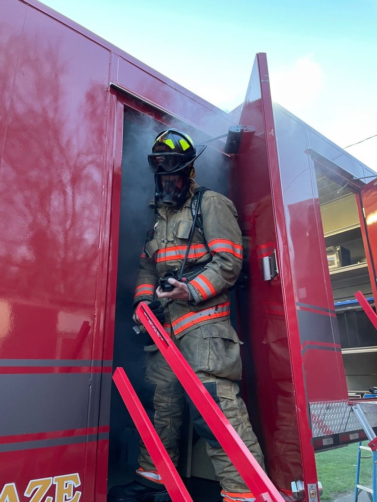 Enfield Fire District No. 1 Shares Photos from Self Contained Breathing Apparatus Maze Training