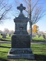 Photo of the gravestone of Chief John Egan in Malden.