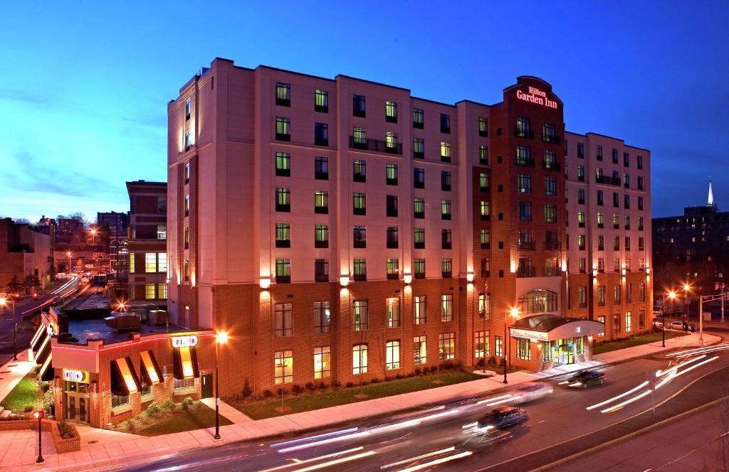 Exterior of the Hilton Garden Inn in Worcester, Massachusetts.