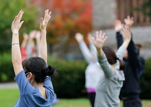 Free Community Yoga Classes (Outdoors)