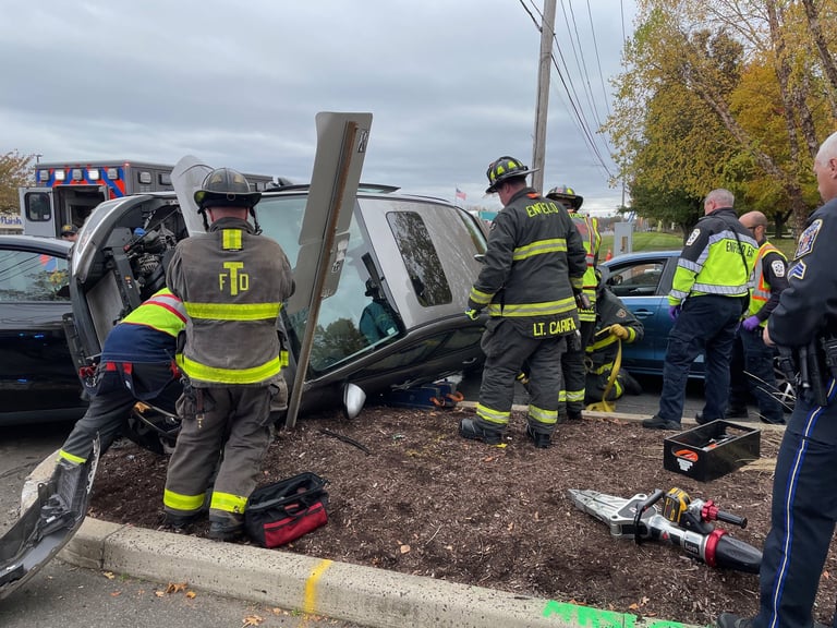 Enfield Firefighters Respond to Multi-Vehicle Crash on Hazard Avenue
