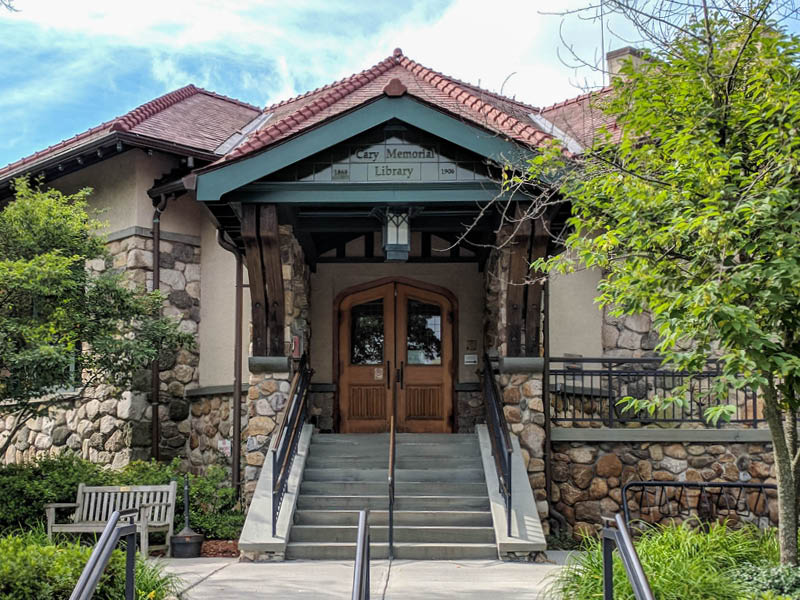 The exterior of the Cary Memorial Library in Lexington, Massachusetts.