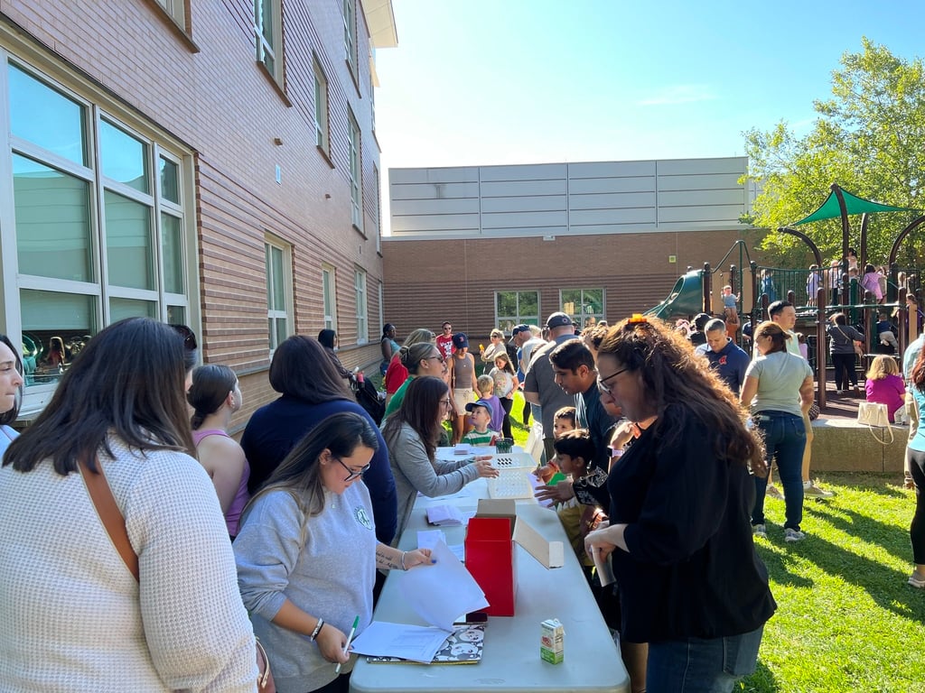 The Parker School had the pleasure of welcoming our newest Parker Pandas who will be joining us for Kindergarten very soon. It was wonderful to see so many smiling faces as students met their teachers and classmates at our Kindergarten Popsicle Party.