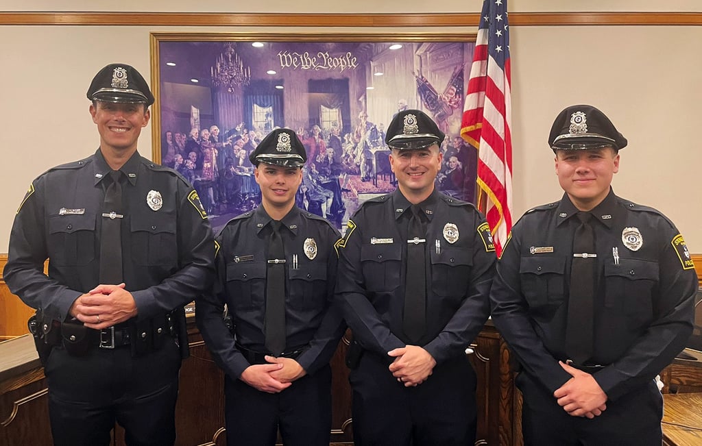 Stoneham Police Promote David Thistle to Lieutenant; Four New