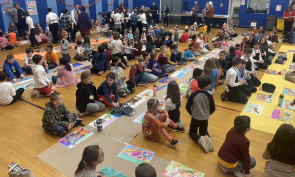 Middletown High School student's celebrate fall fad “Friendsgiving