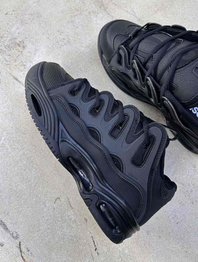 OSIRIS D3 2001 moon black 2