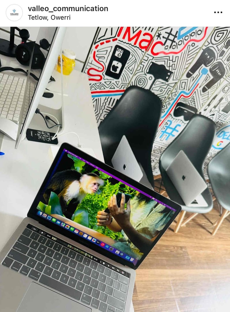 MacBook Pro Touch Bar 1