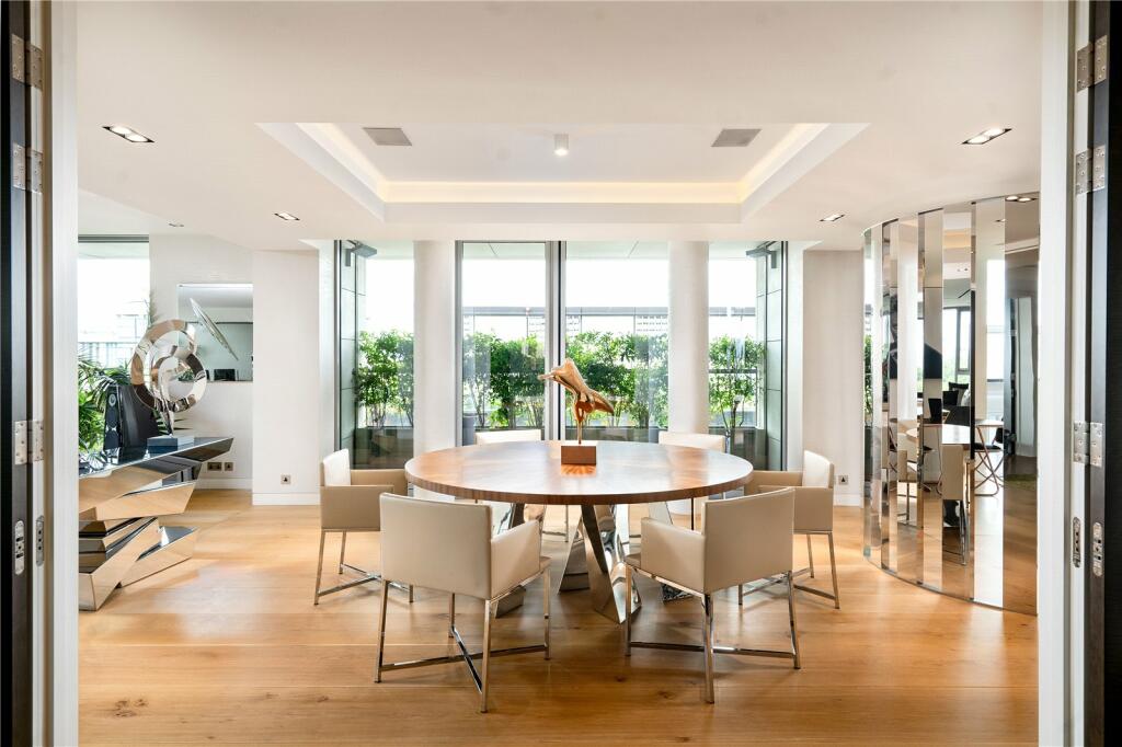 The Knightsbridge Apartments, 199 Knightsbridge, London, SW7