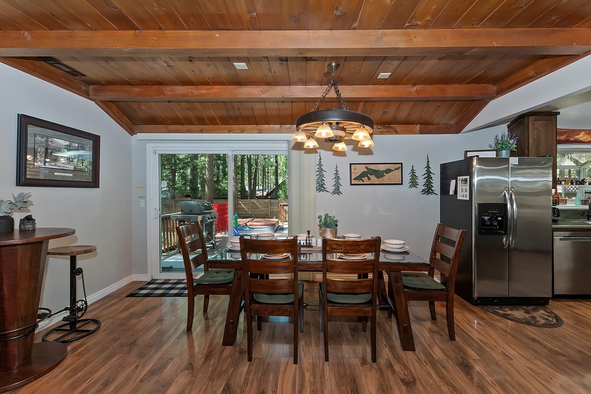Cabin Image 9