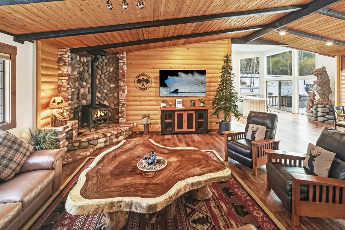 Cabin Image 14