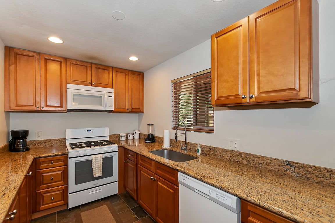 Cabin Image 9