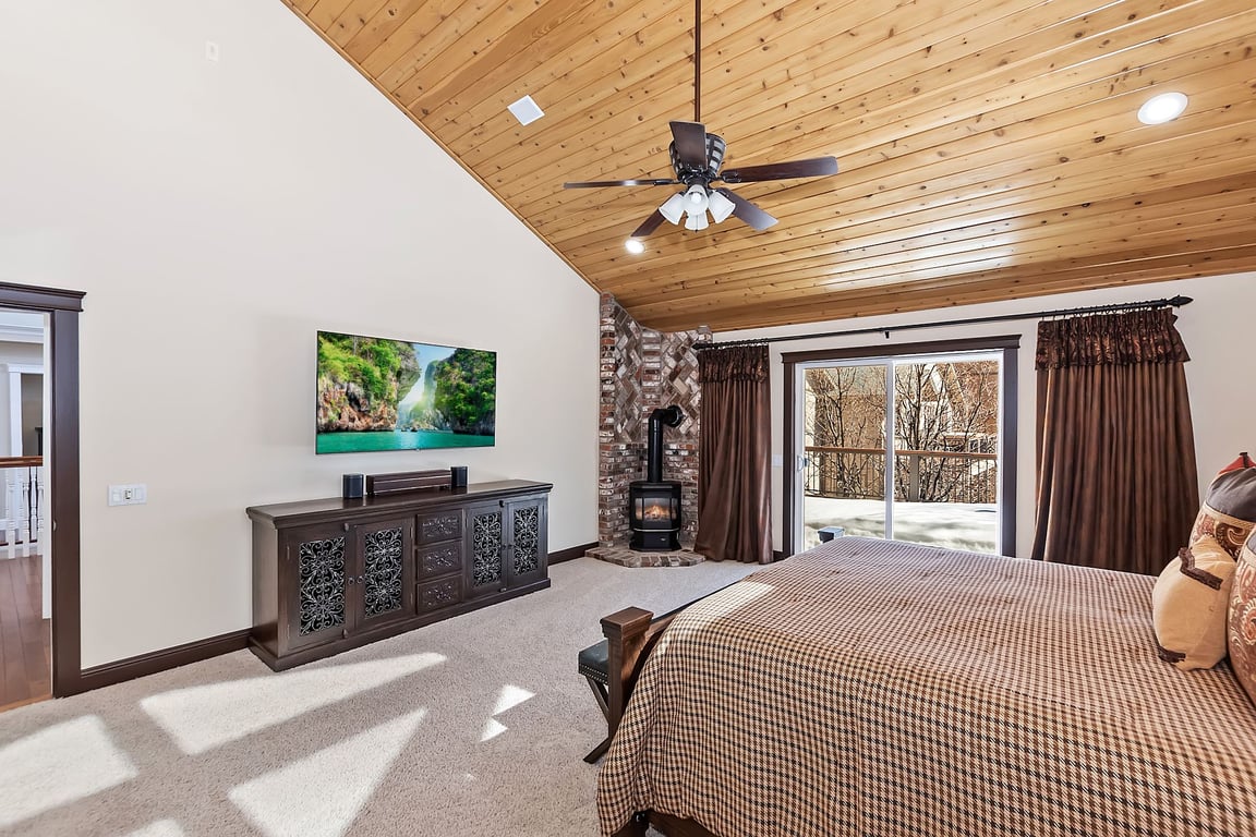 Cabin Image 18