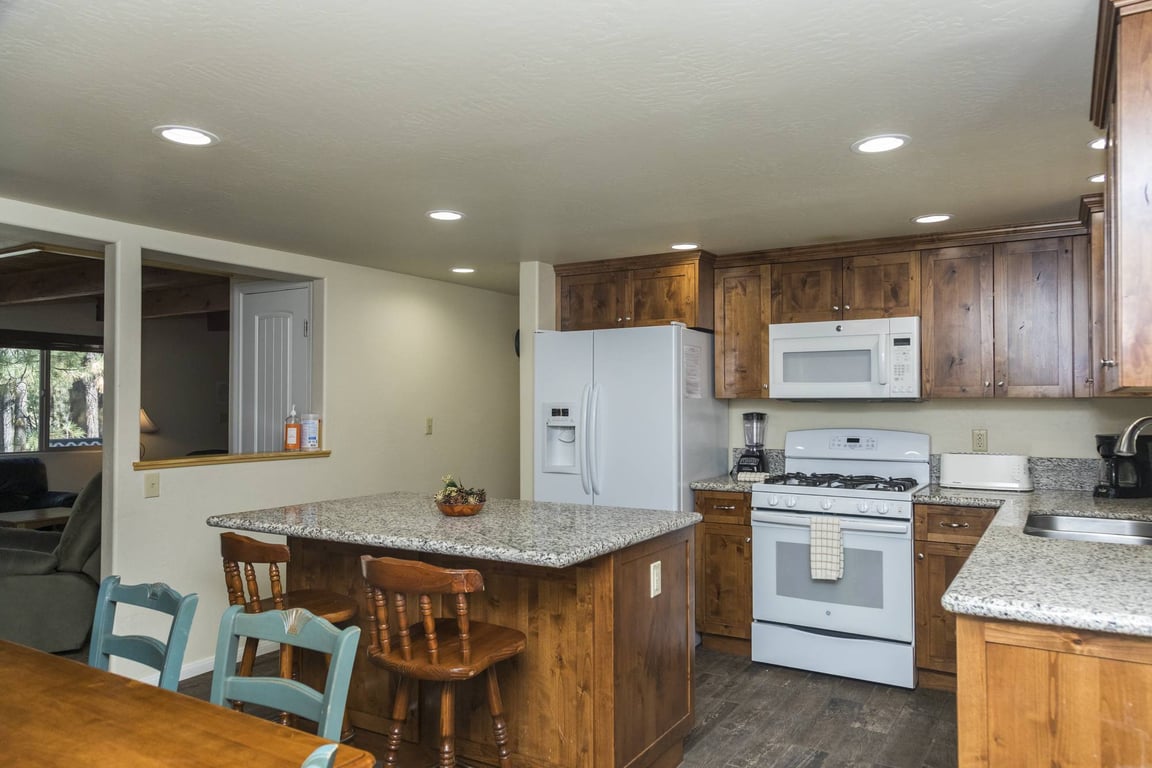 Cabin Image 9