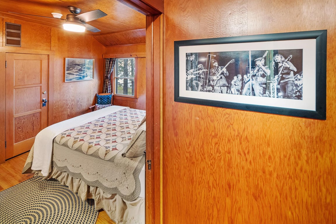 Cabin Image 44