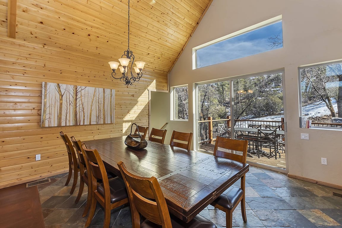 Cabin Image 10