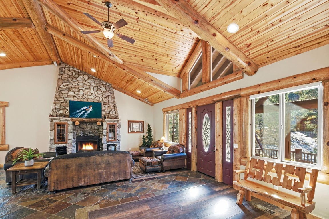 Cabin Image 10