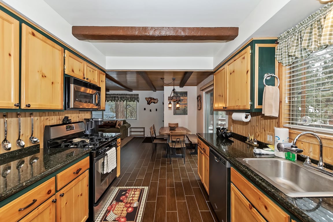 Cabin Image 10