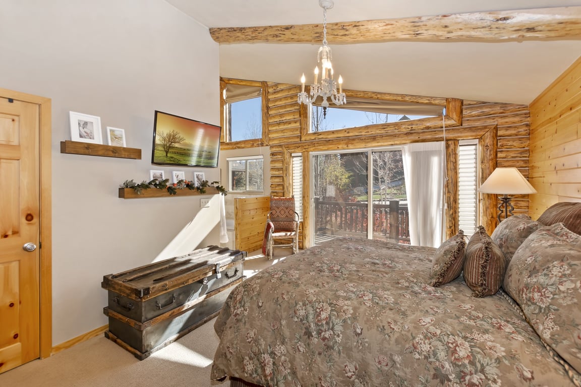 Cabin Image 19