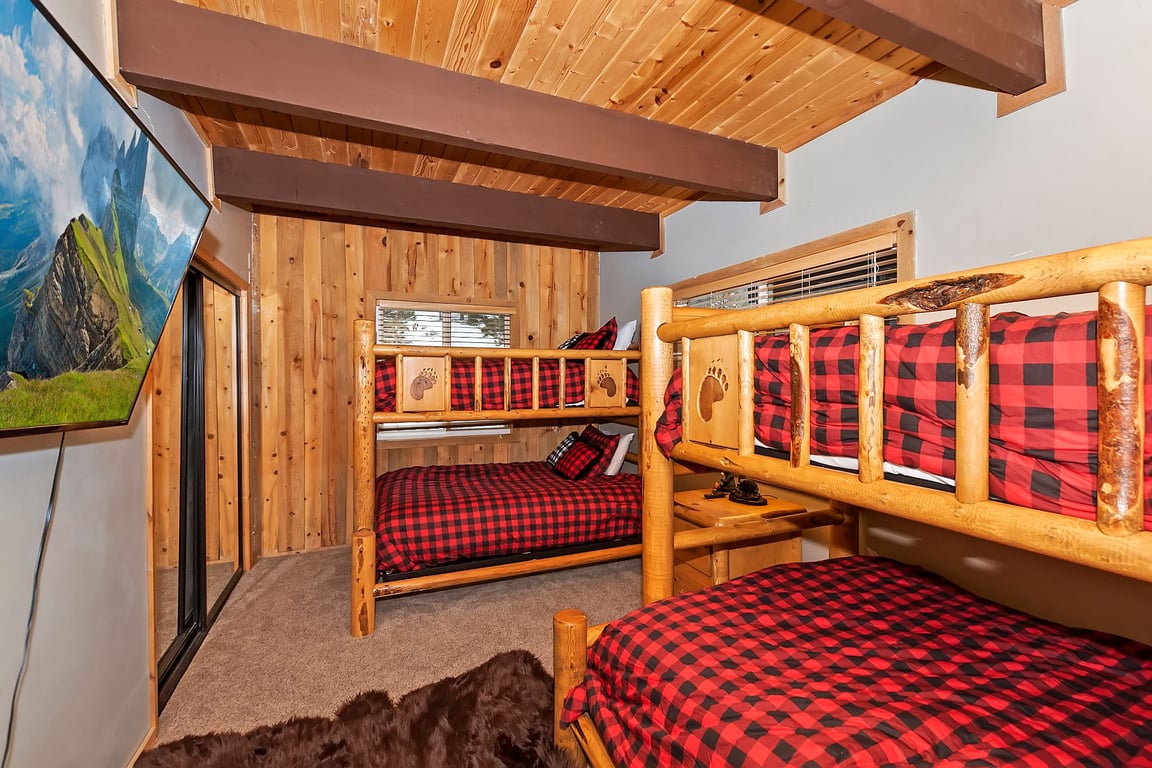Cabin Image 17