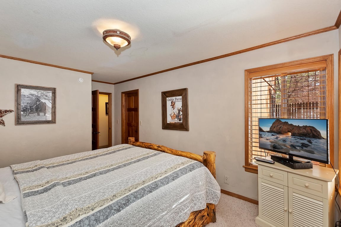Cabin Image 21