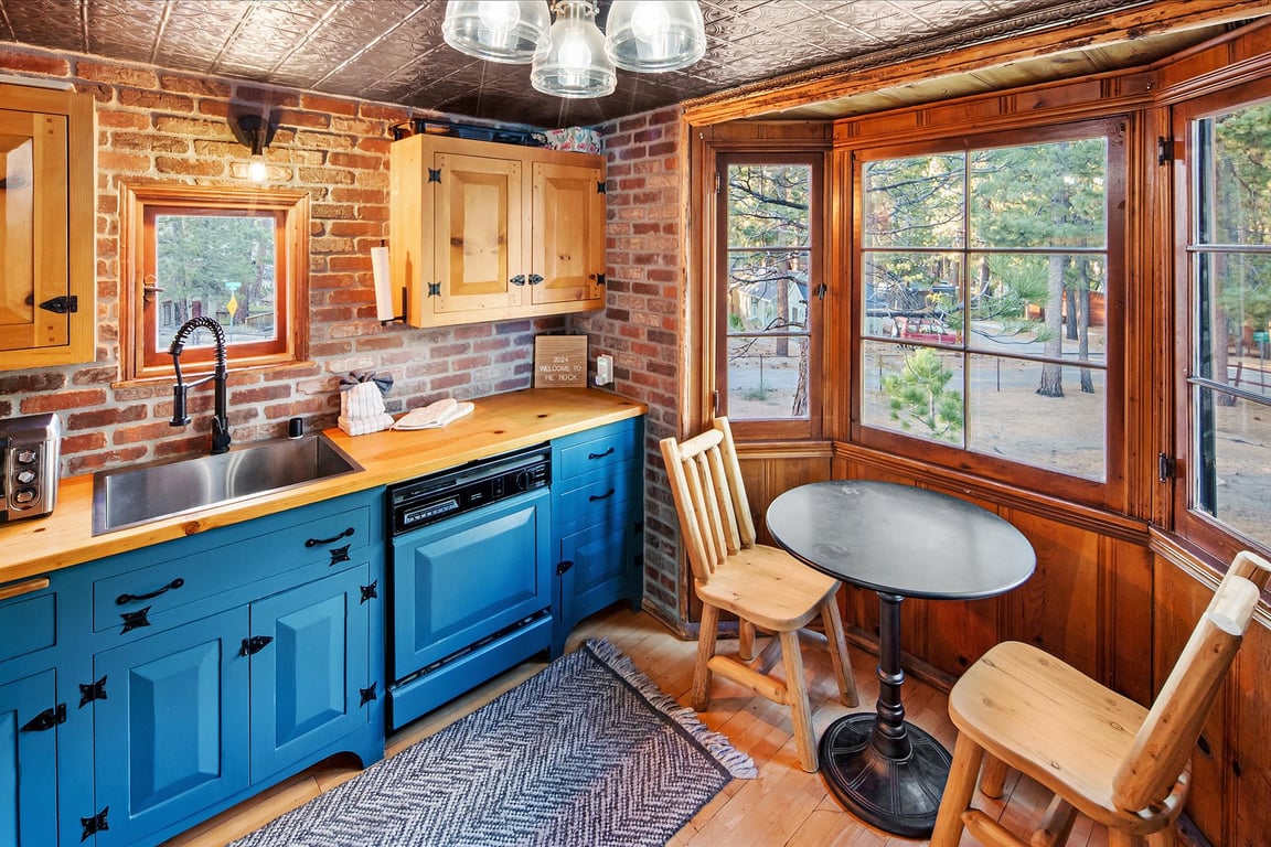 Cabin Image 17