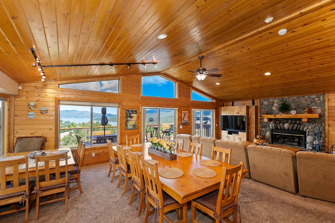Cabin Image 16