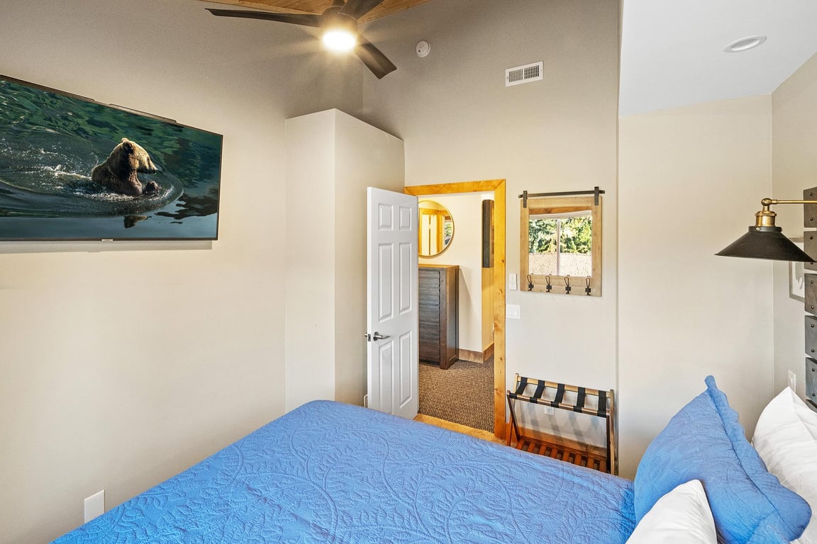 Cabin Image 37