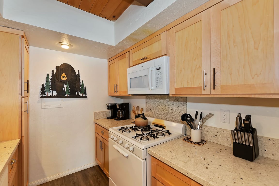 Cabin Image 11