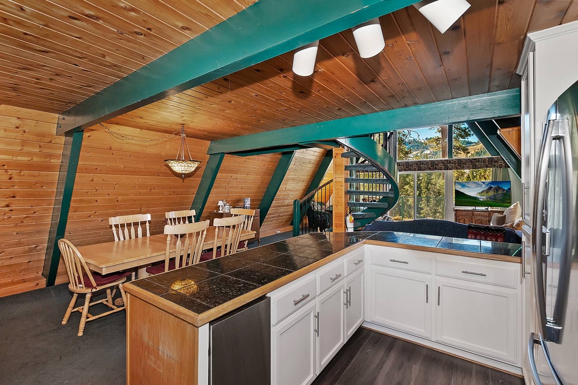 Cabin Image 15
