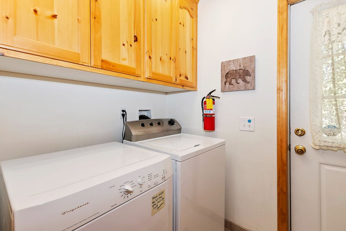 Cabin Image 16