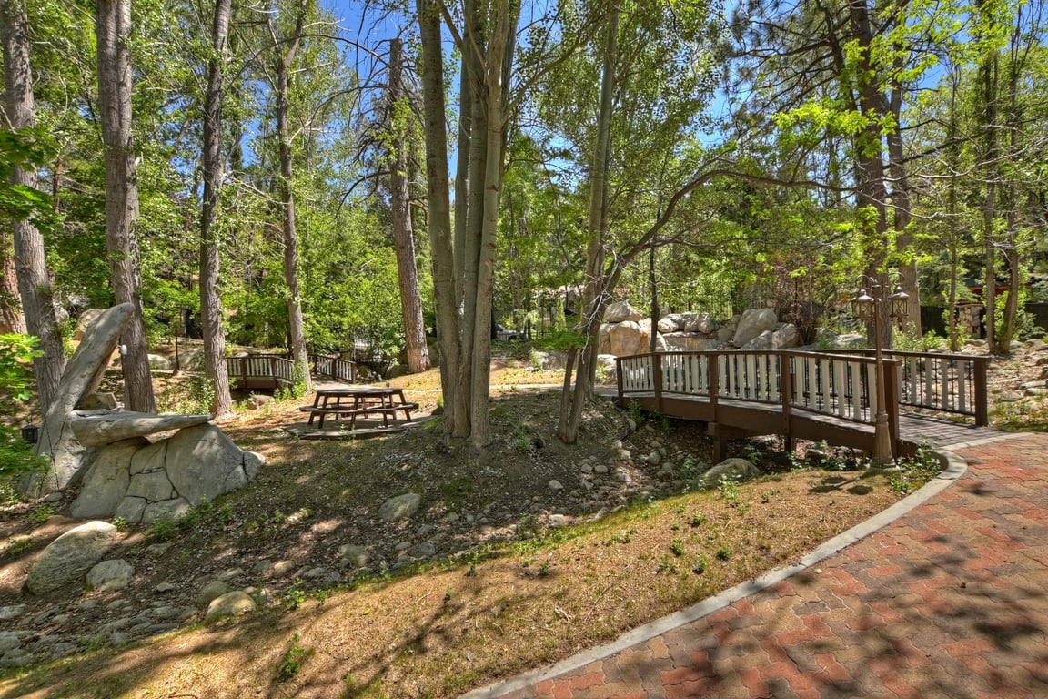 Cabin Image 96