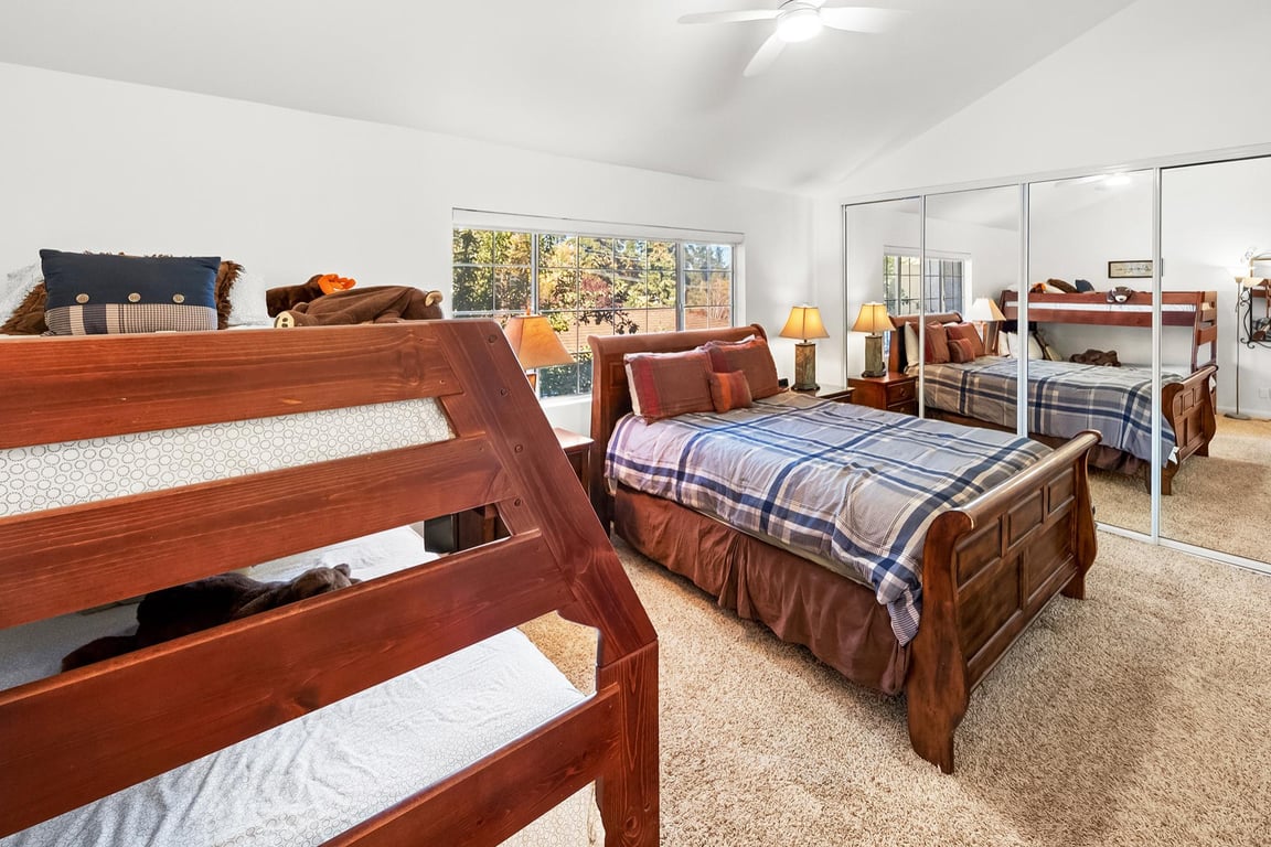 Cabin Image 34