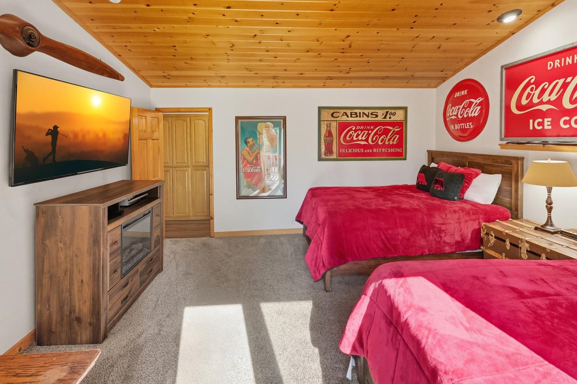 Cabin Image 50
