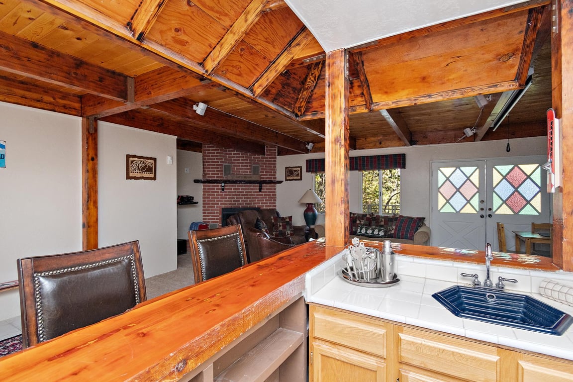 Cabin Image 8