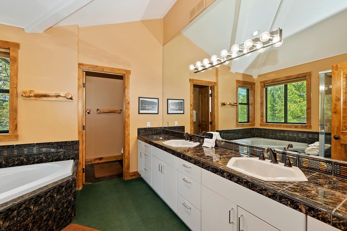 Cabin Image 58