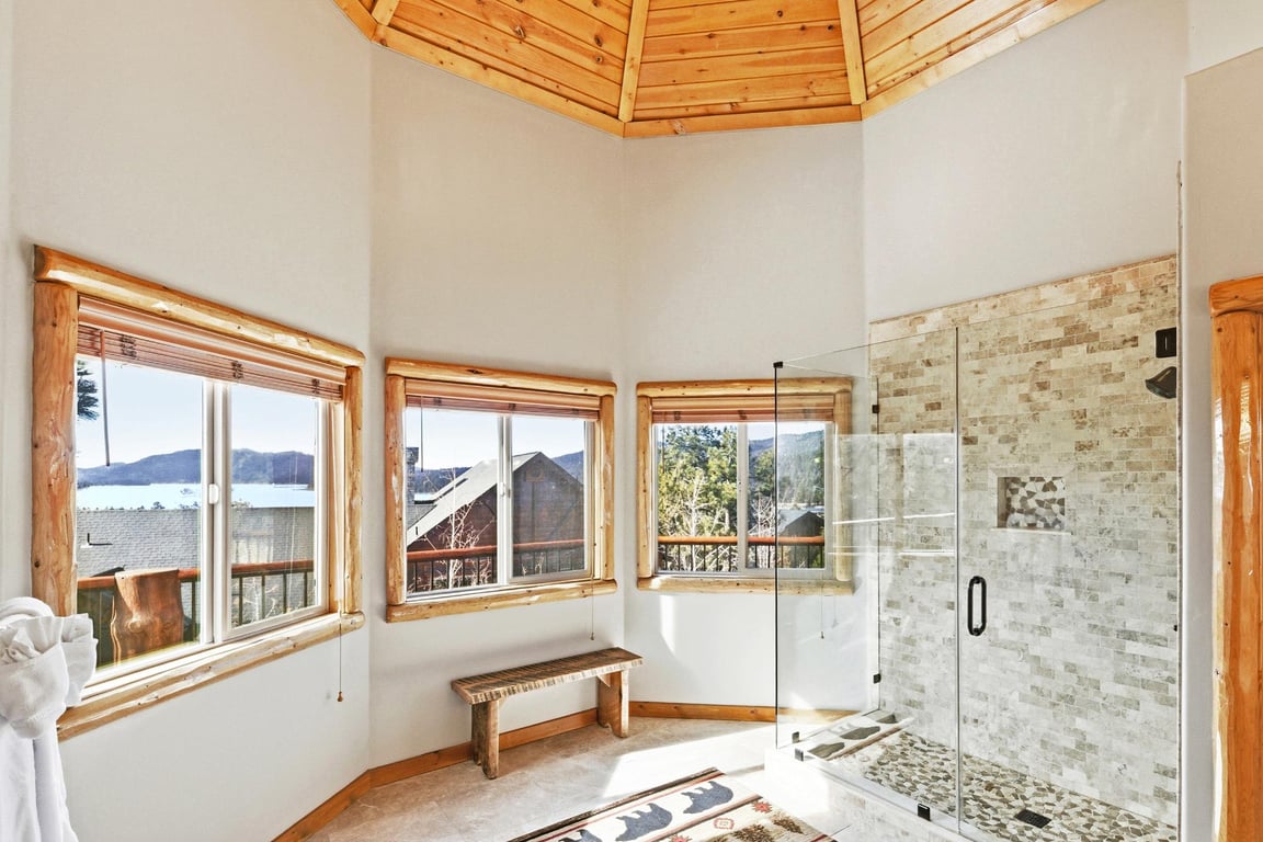 Cabin Image 61