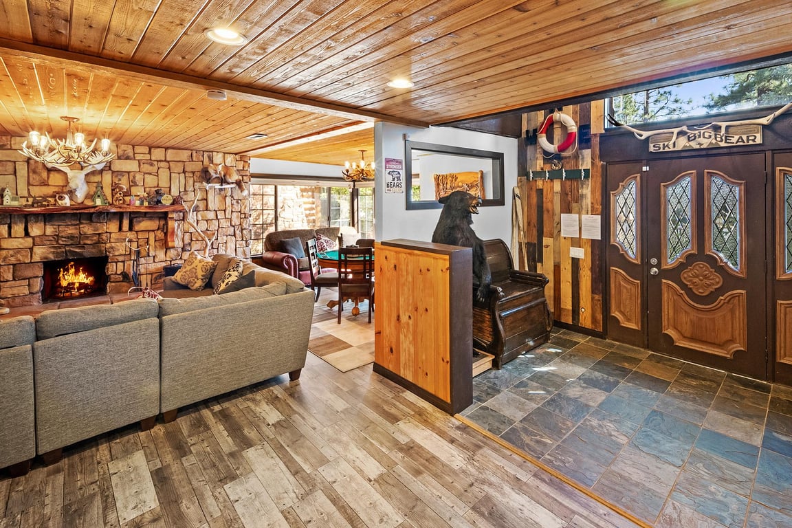 Cabin Image 9