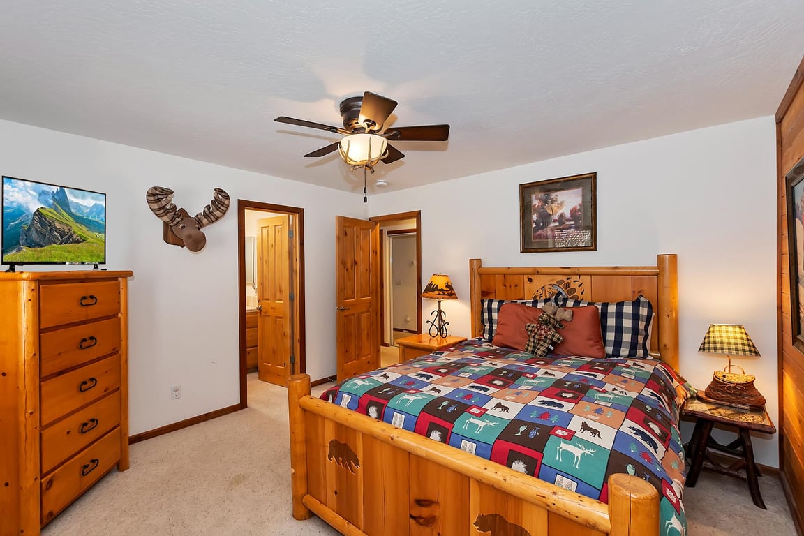 Cabin Image 19