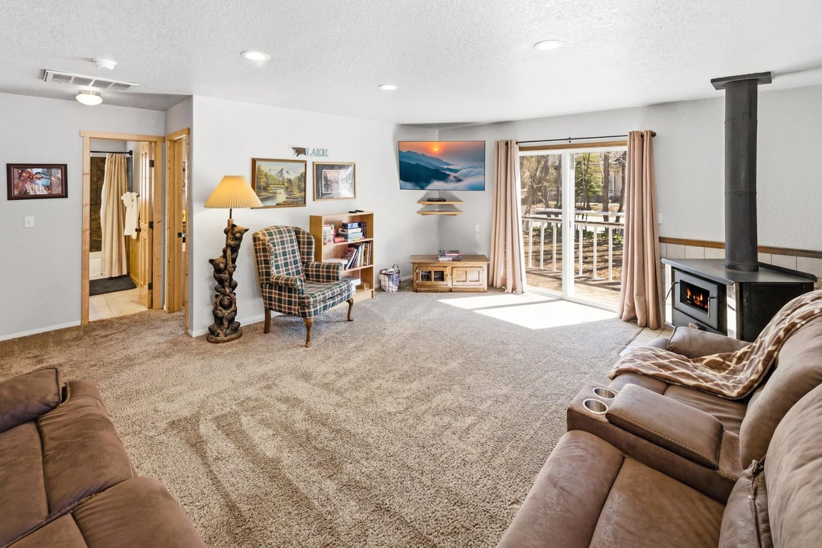 Cabin Image 8