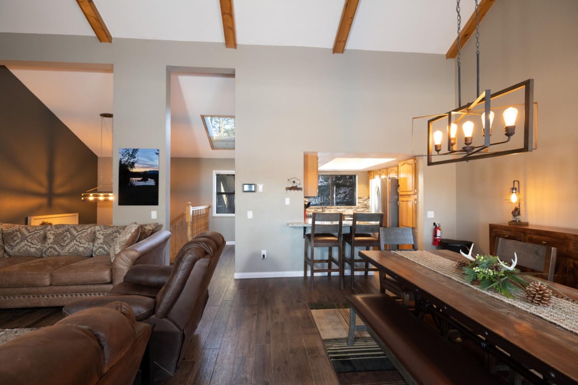 Cabin Image 9