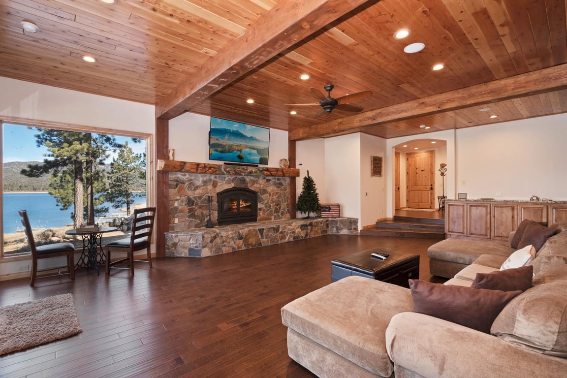 Cabin Image 11