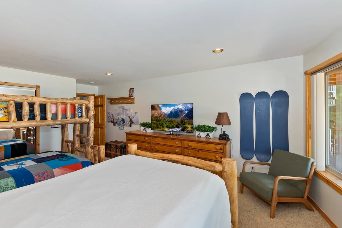Cabin Image 42