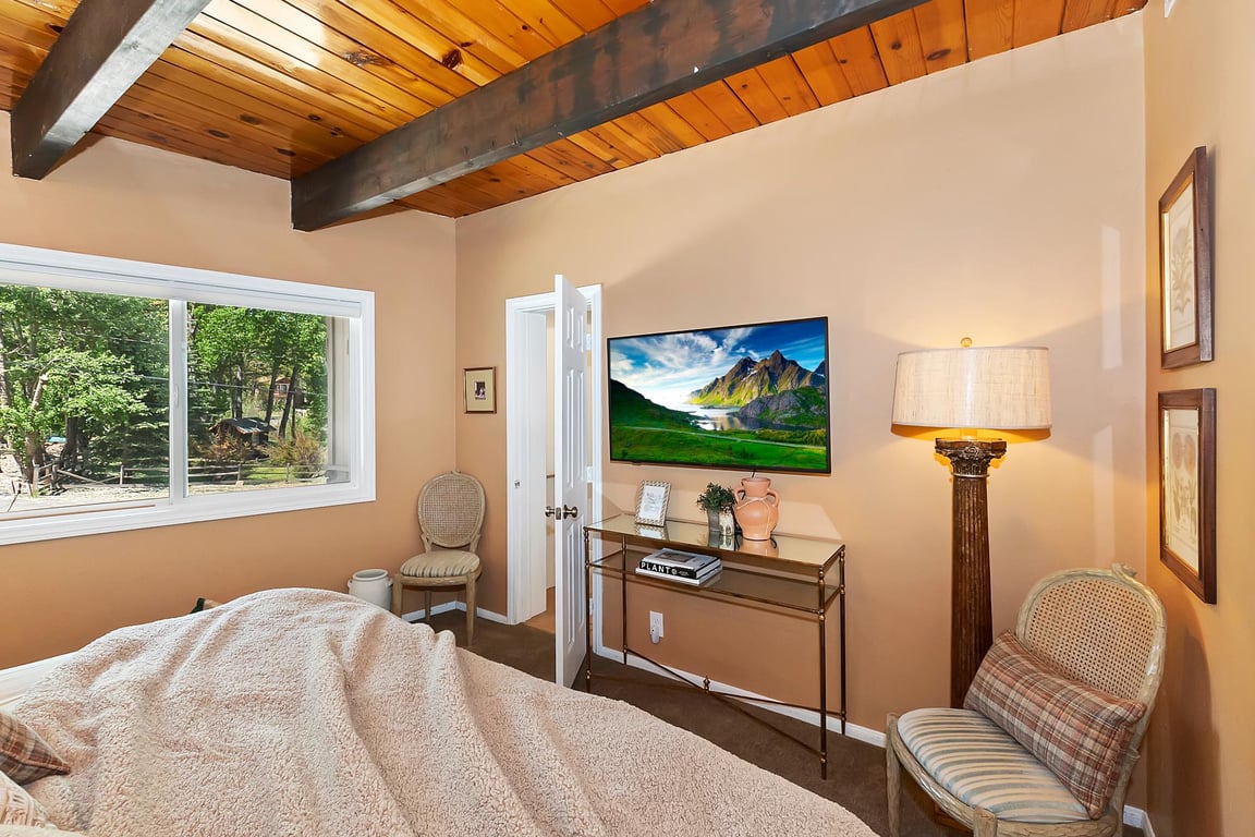 Cabin Image 7